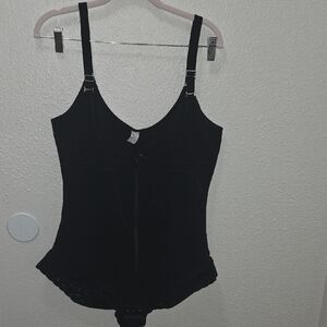 💫Black Bodysuit with Lace Trim